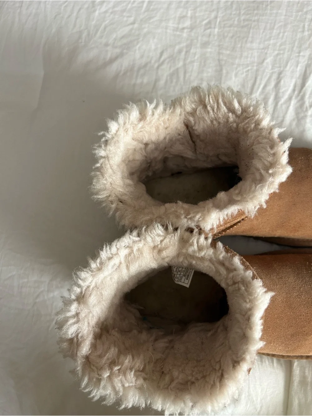 UGG Short Shearling Cuff Boots - Chestnut